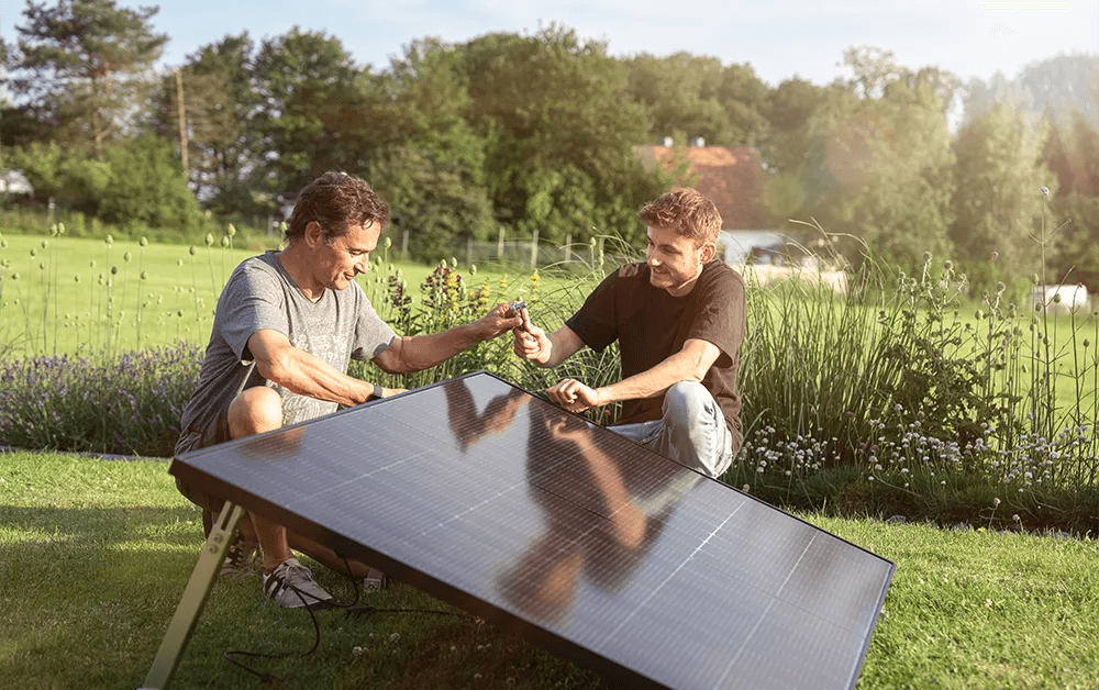 Solago 2000W + Anker Solix 3 Pro Review: Powerful Solar Kit